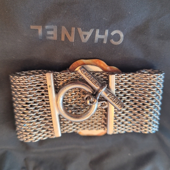 Rare Chanel Silver Mesh Camellia Mother of Pearl Bracelet Cuff Bangle - Picture 3 of 6